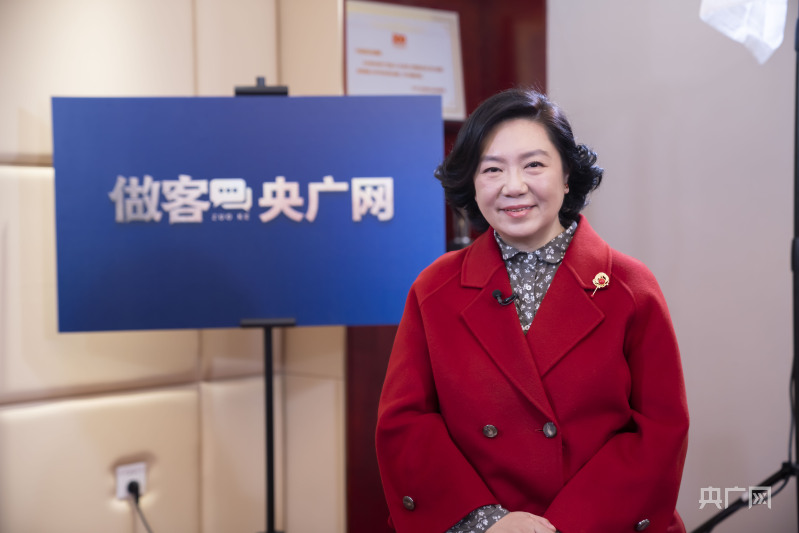 开云 开云体育官网国家话剧院院长田沁鑫:推动数字文艺作品规范化建设(图1) 开云 开云体育官网国家话剧院院长田沁鑫:推动数字文艺作品规范化建设(图1)