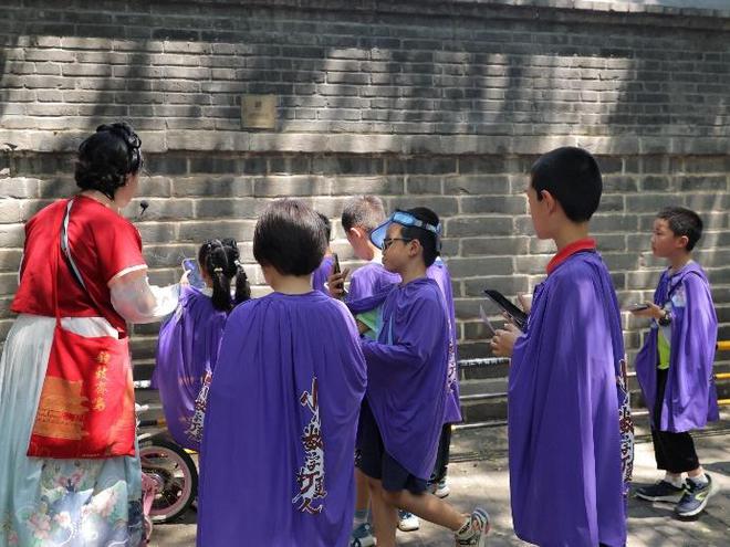 开云 开云体育平台用数字记录、用脚步丈量 “数字打更人”沉浸式研学中轴线(图3)