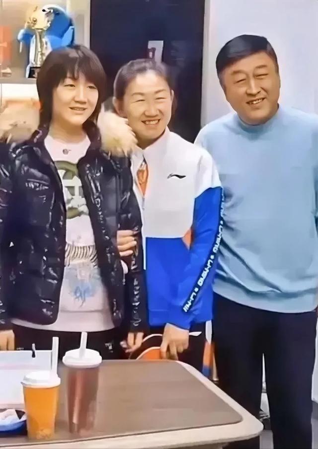 Kaiyun 开云陈梦采访再引争议一句话点燃网络战火陈梦究竟得罪了谁?(图5) Kaiyun 开云陈梦采访再引争议一句话点燃网络战火陈梦究竟得罪了谁?(图5)